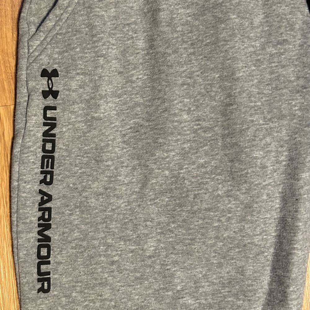 Women’s Grey Under Armour pants